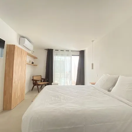 Bed & Breakfast La Maison De - Piscine - Sete