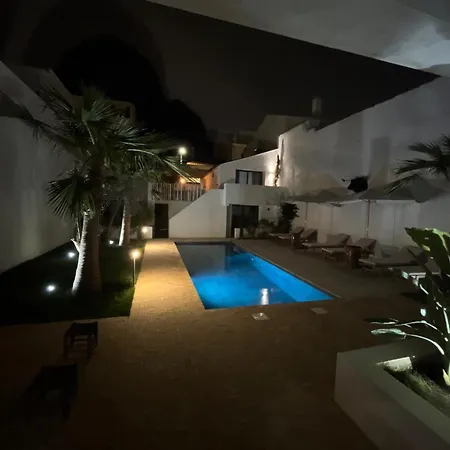 La Maison De - Piscine - *