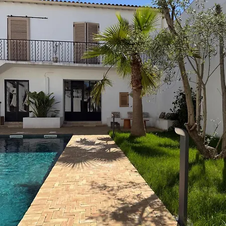 Bed & Breakfast La Maison De - Piscine - Sete