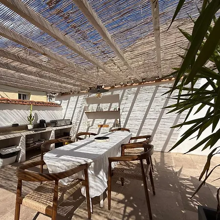 Bed & Breakfast La Maison De - Piscine - *